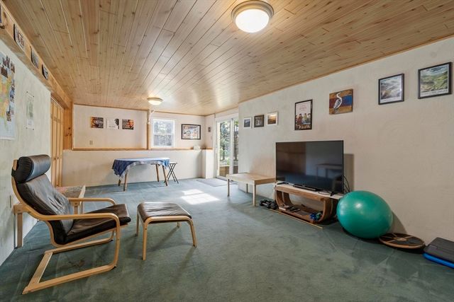 507 Longley Rd, Groton, MA 01450