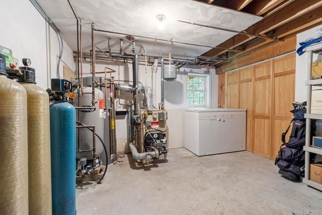507 Longley Rd, Groton, MA 01450