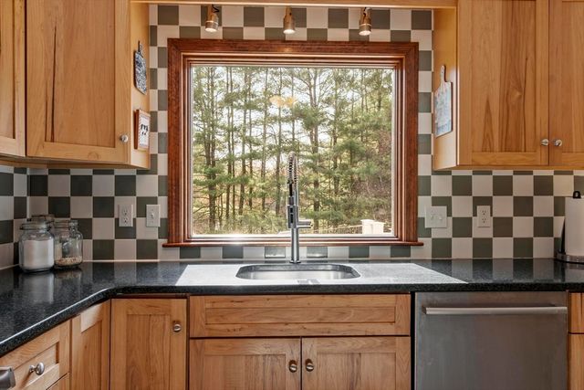 507 Longley Rd, Groton, MA 01450