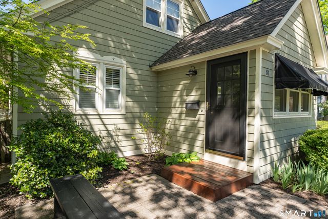 81 Main Street, Chester, CT 06412