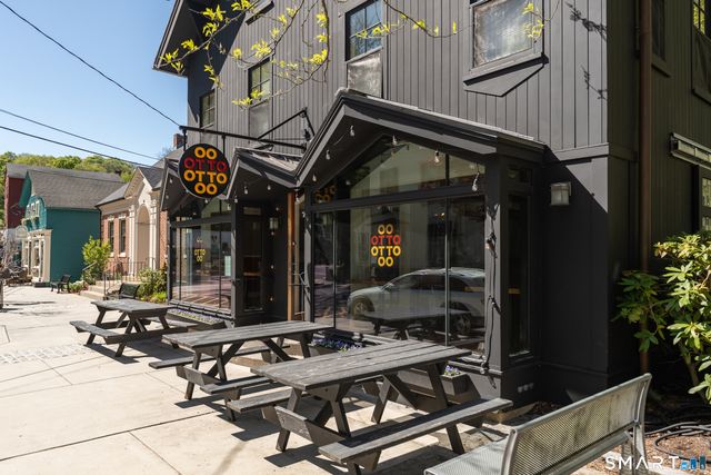 81 Main Street, Chester, CT 06412