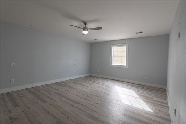 7610 Harlem Street, Baytown, TX 77521