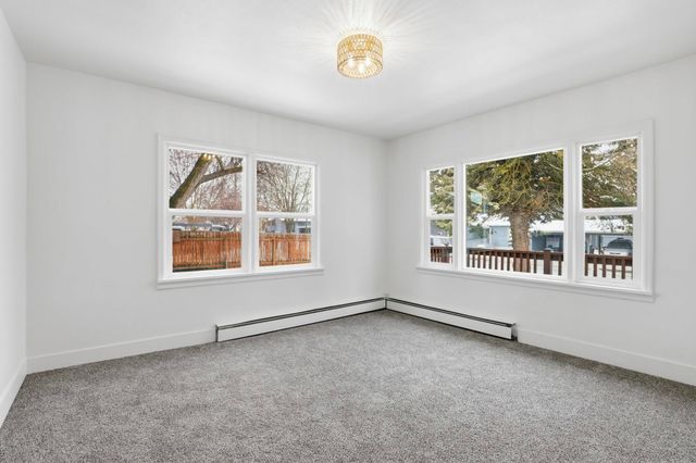 11022 E 4TH Ave, Spokane Valley, WA 99206