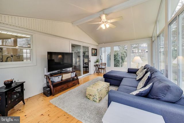 10505 OLD COLCHESTER RD, Lorton, VA 22079