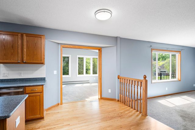 550 Hawthorne Woods Drive, Eagan, MN 55123