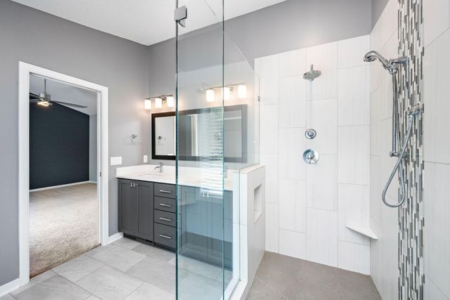 550 Hawthorne Woods Drive, Eagan, MN 55123