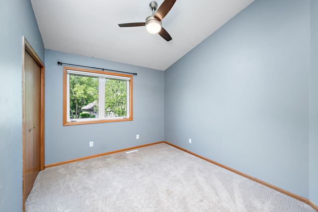 550 Hawthorne Woods Drive, Eagan, MN 55123