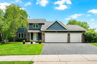550 Hawthorne Woods Drive, Eagan, MN 55123