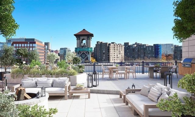 69 Walnut St 4, Brookline, MA 02445