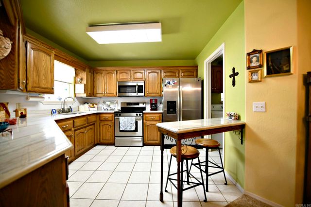 1208 Redbud Dr, Mena, AR 71953