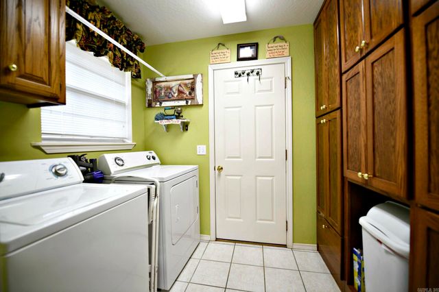 1208 Redbud Dr, Mena, AR 71953