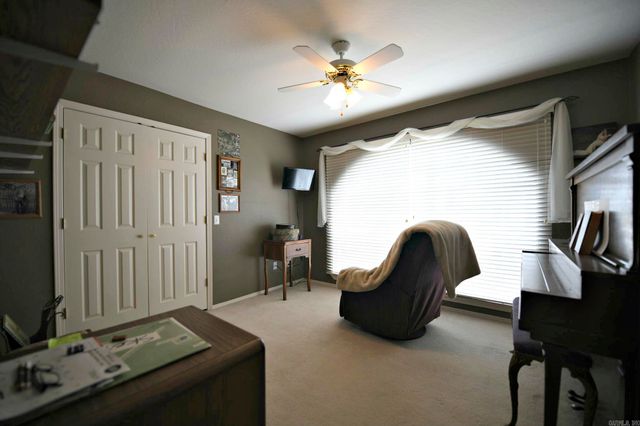 1208 Redbud Dr, Mena, AR 71953