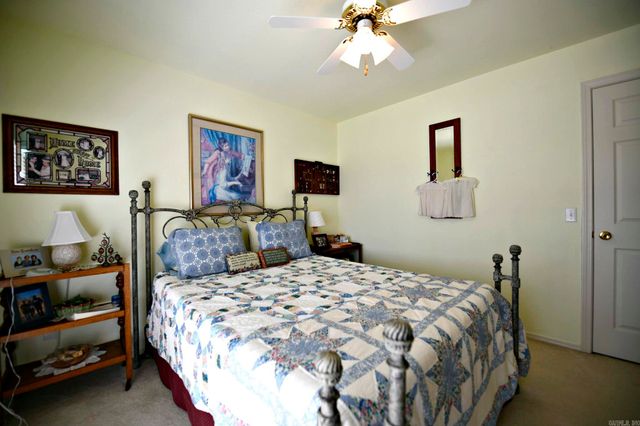 1208 Redbud Dr, Mena, AR 71953