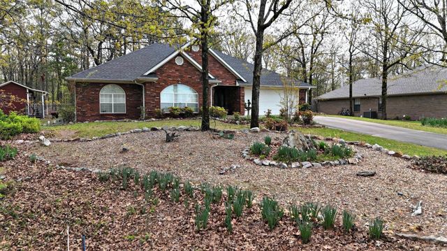 1208 Redbud Dr, Mena, AR 71953