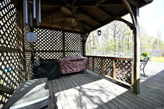 1208 Redbud Dr, Mena, AR 71953