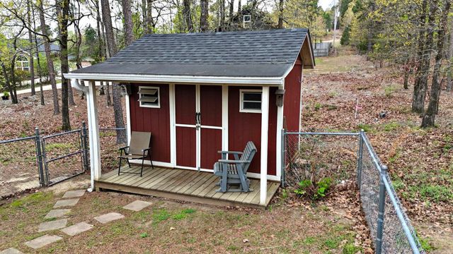 1208 Redbud Dr, Mena, AR 71953