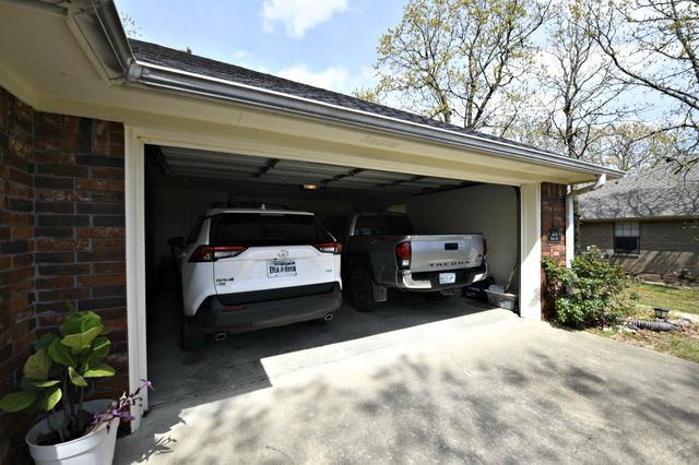 1208 Redbud Dr, Mena, AR 71953