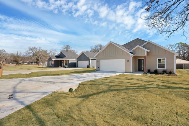 175 Harris Harbor Road, East Tawakoni, TX 75472