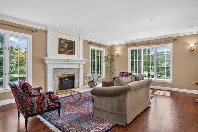 46 Briant Dr, Sudbury, MA 01776