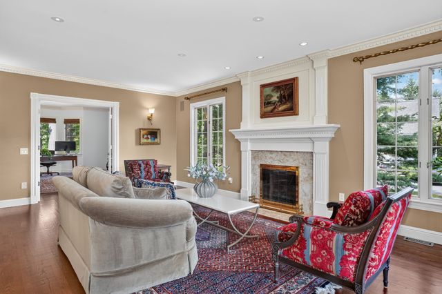 46 Briant Dr, Sudbury, MA 01776