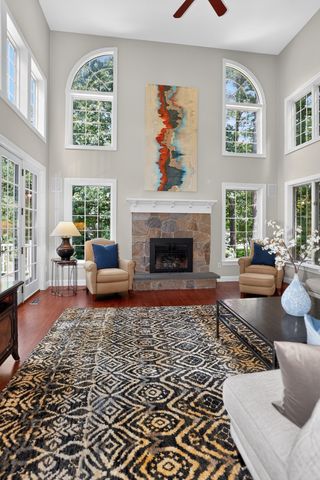 46 Briant Dr, Sudbury, MA 01776
