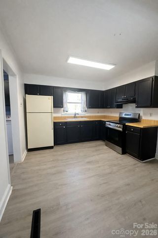 295 Moore Drive, Marion, NC 28752