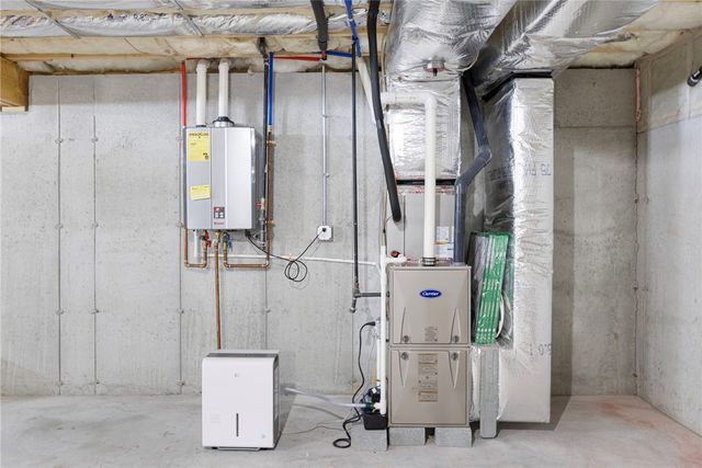 107 Old River Road 11, Lincoln, RI 02865