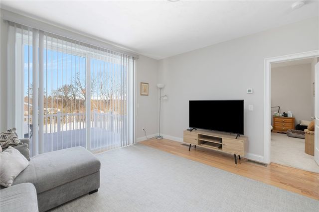 107 Old River Road 11, Lincoln, RI 02865