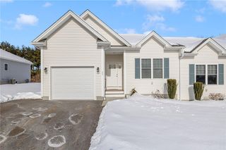 107 Old River Road 11, Lincoln, RI 02865