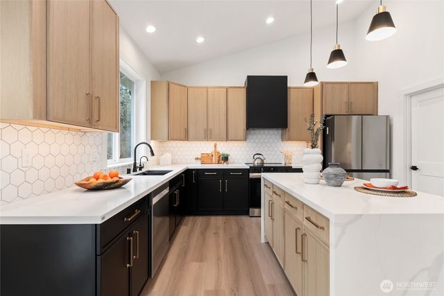 13920 130th Avenue NW, Gig Harbor, WA 98329