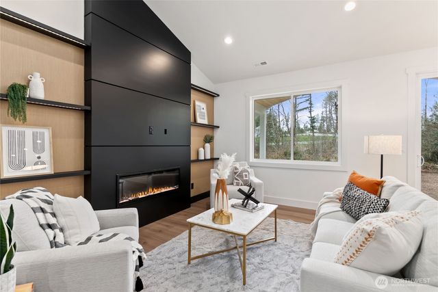 13920 130th Avenue NW, Gig Harbor, WA 98329