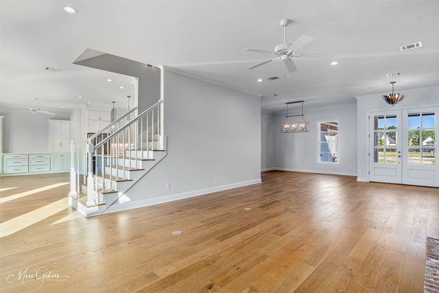 9827 Canebrake Lane, Shreveport, LA 71106