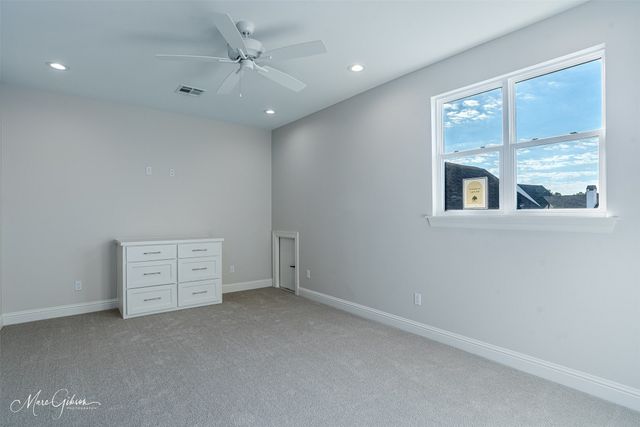 9827 Canebrake Lane, Shreveport, LA 71106