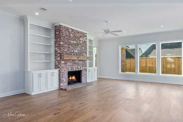 9827 Canebrake Lane, Shreveport, LA 71106