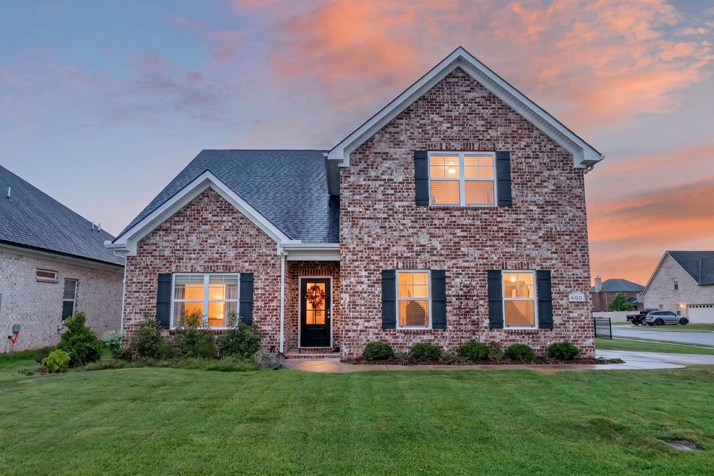 600 Hawkeye Ct, Eagleville, TN 37060