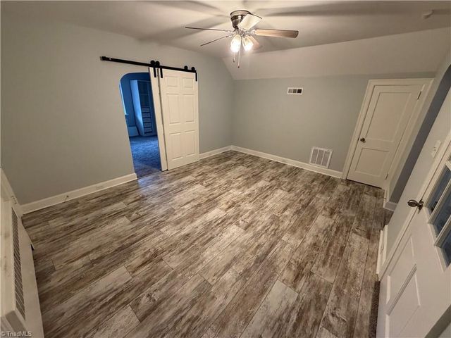 2313 N Glenn Avenue, Winston-salem, NC 27105