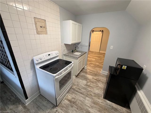 2313 N Glenn Avenue, Winston-salem, NC 27105