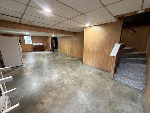 2313 N Glenn Avenue, Winston-salem, NC 27105