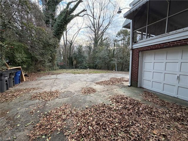 2313 N Glenn Avenue, Winston-salem, NC 27105