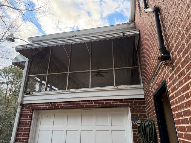 2313 N Glenn Avenue, Winston-salem, NC 27105
