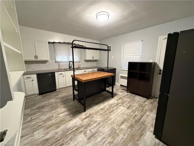2313 N Glenn Avenue, Winston-salem, NC 27105