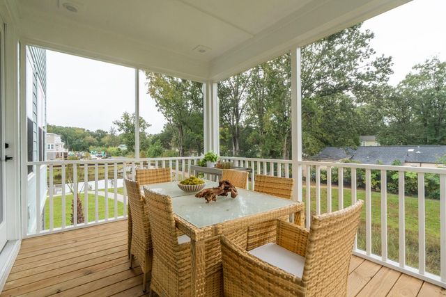 518 Highcroft Avenue, Charleston, SC 29412