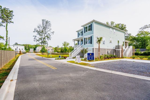 518 Highcroft Avenue, Charleston, SC 29412