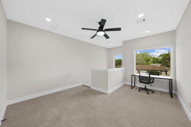 6835 Weston Street AB, Houston, TX 77021