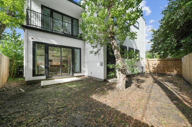 6835 Weston Street AB, Houston, TX 77021