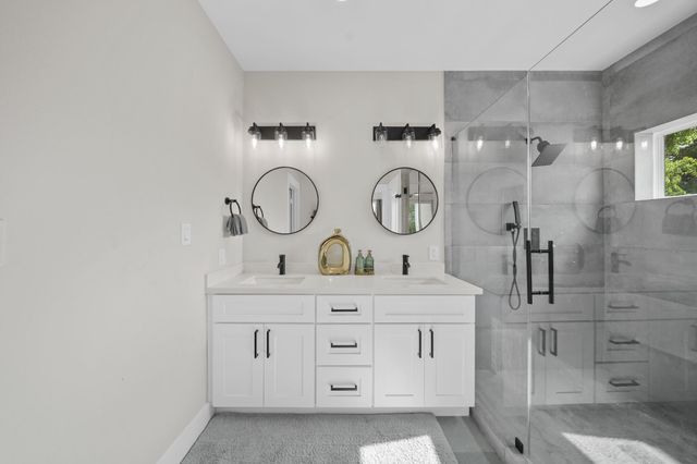 6835 Weston Street AB, Houston, TX 77021
