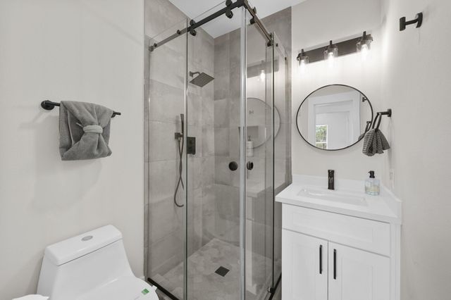 6835 Weston Street AB, Houston, TX 77021