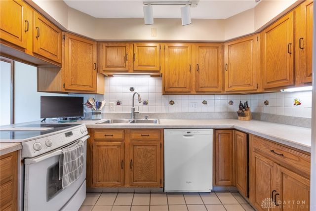 1182 Westridge Road, Washington Twp, OH 45459