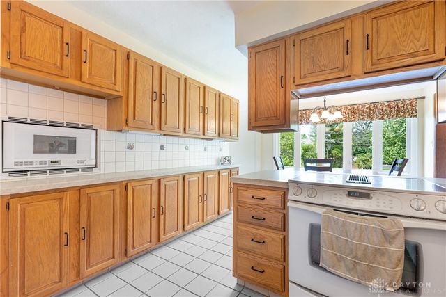 1182 Westridge Road, Washington Twp, OH 45459