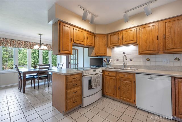 1182 Westridge Road, Washington Twp, OH 45459